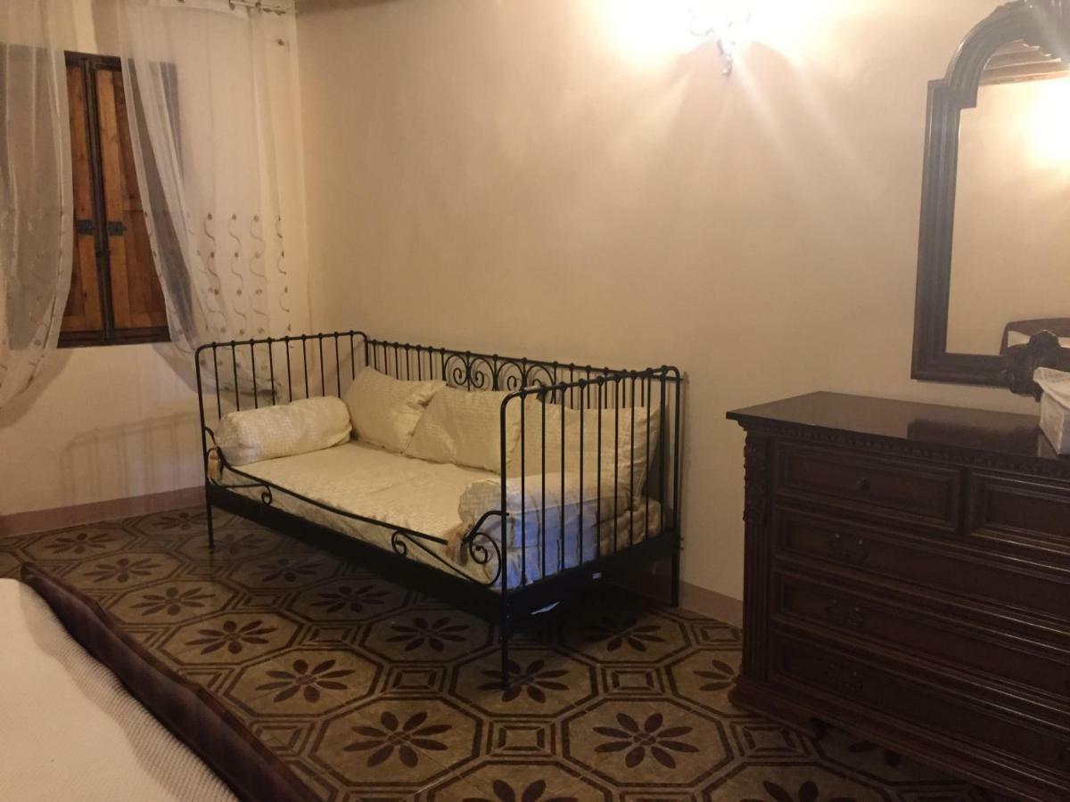 La Casa Di Luigi Apartment Монтеварчи Екстериор снимка