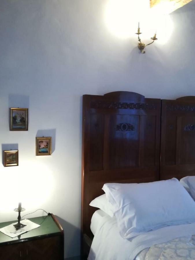 La Casa Di Luigi Apartment Монтеварчи Екстериор снимка
