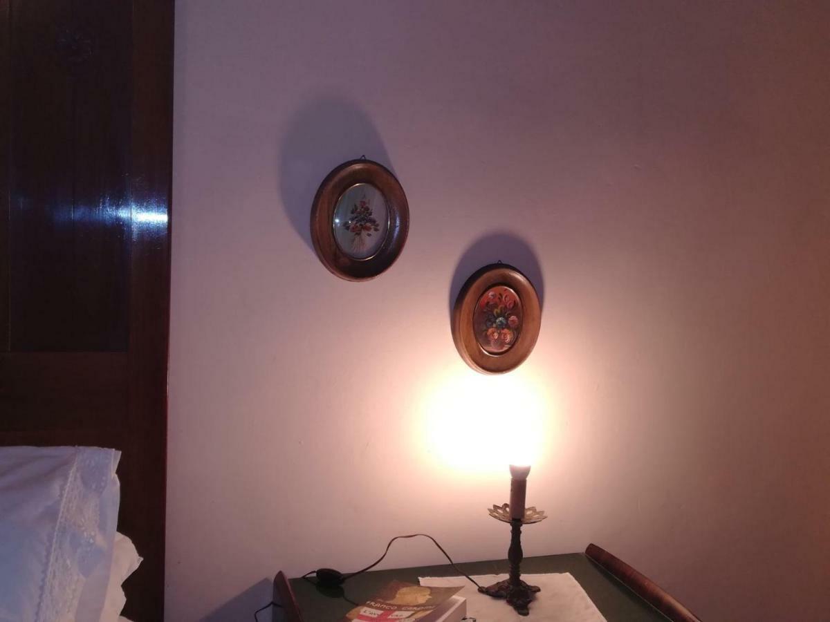 La Casa Di Luigi Apartment Монтеварчи Екстериор снимка
