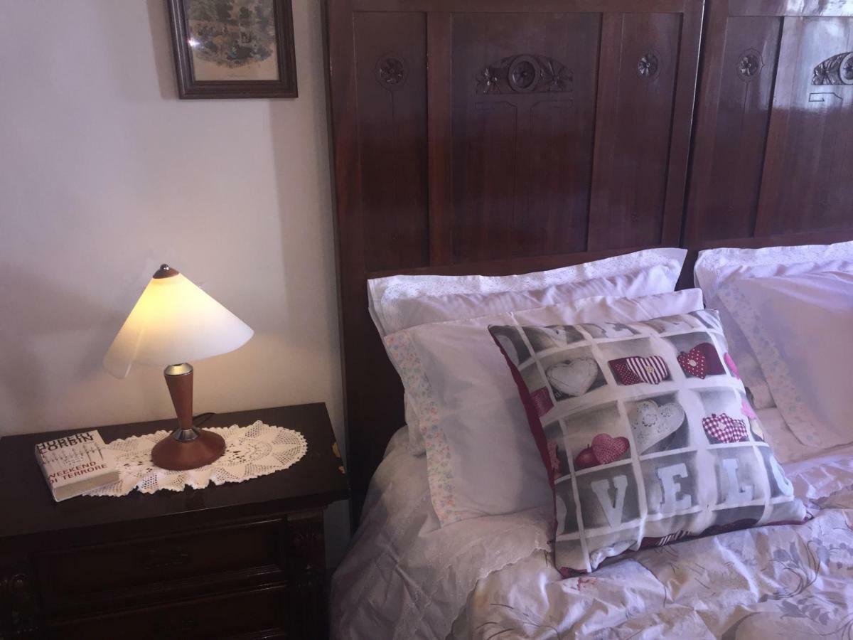 La Casa Di Luigi Apartment Монтеварчи Екстериор снимка